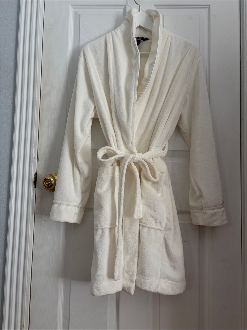 Nicole Miller Women’s Plush Robe